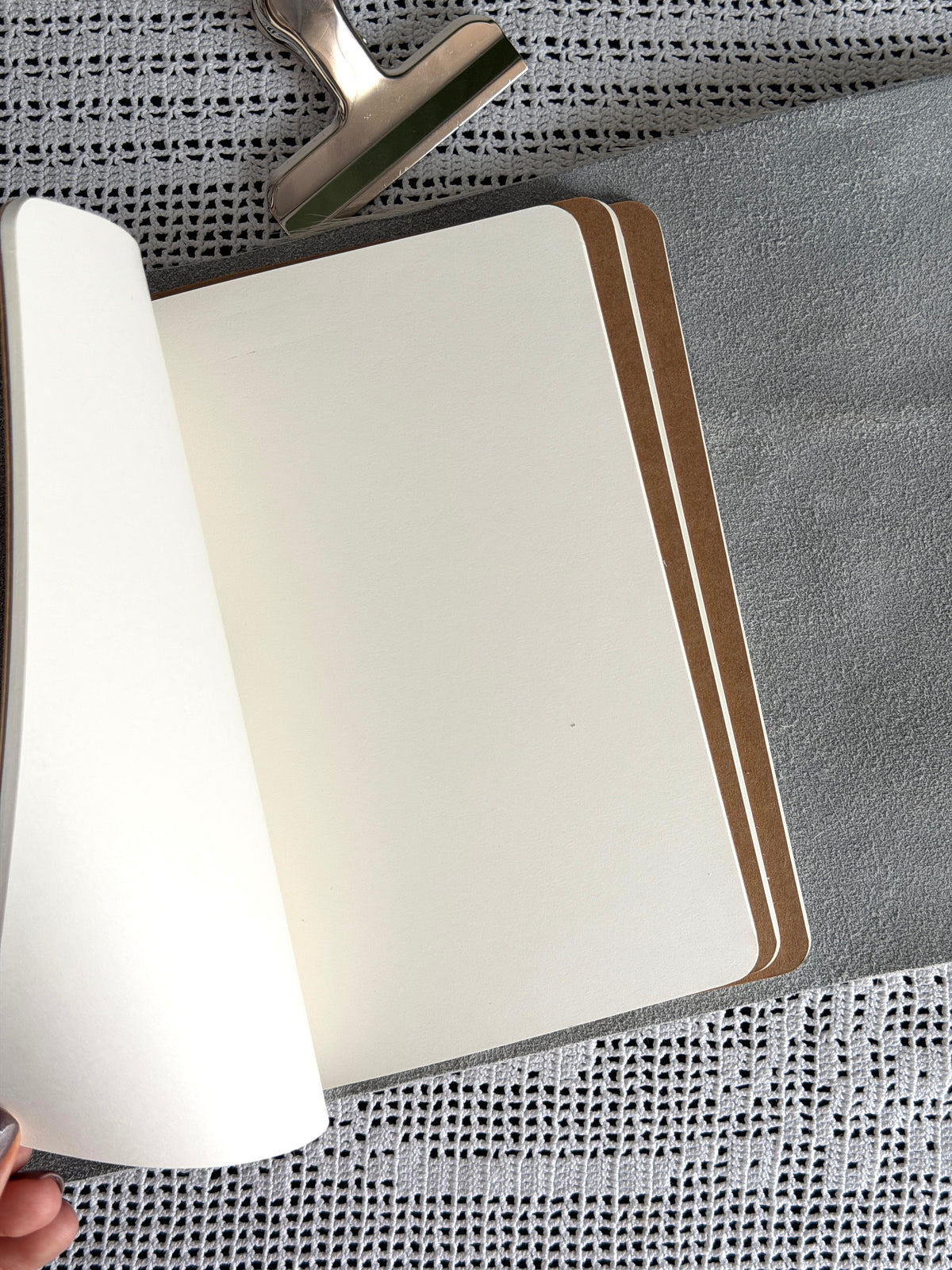 White Cowhide Leather Journal Heart Closure | A5