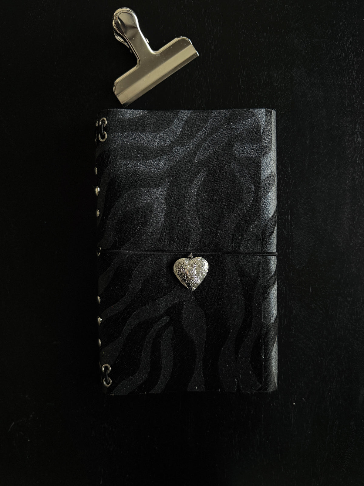 Black Heart Charm Fur Journal | A5