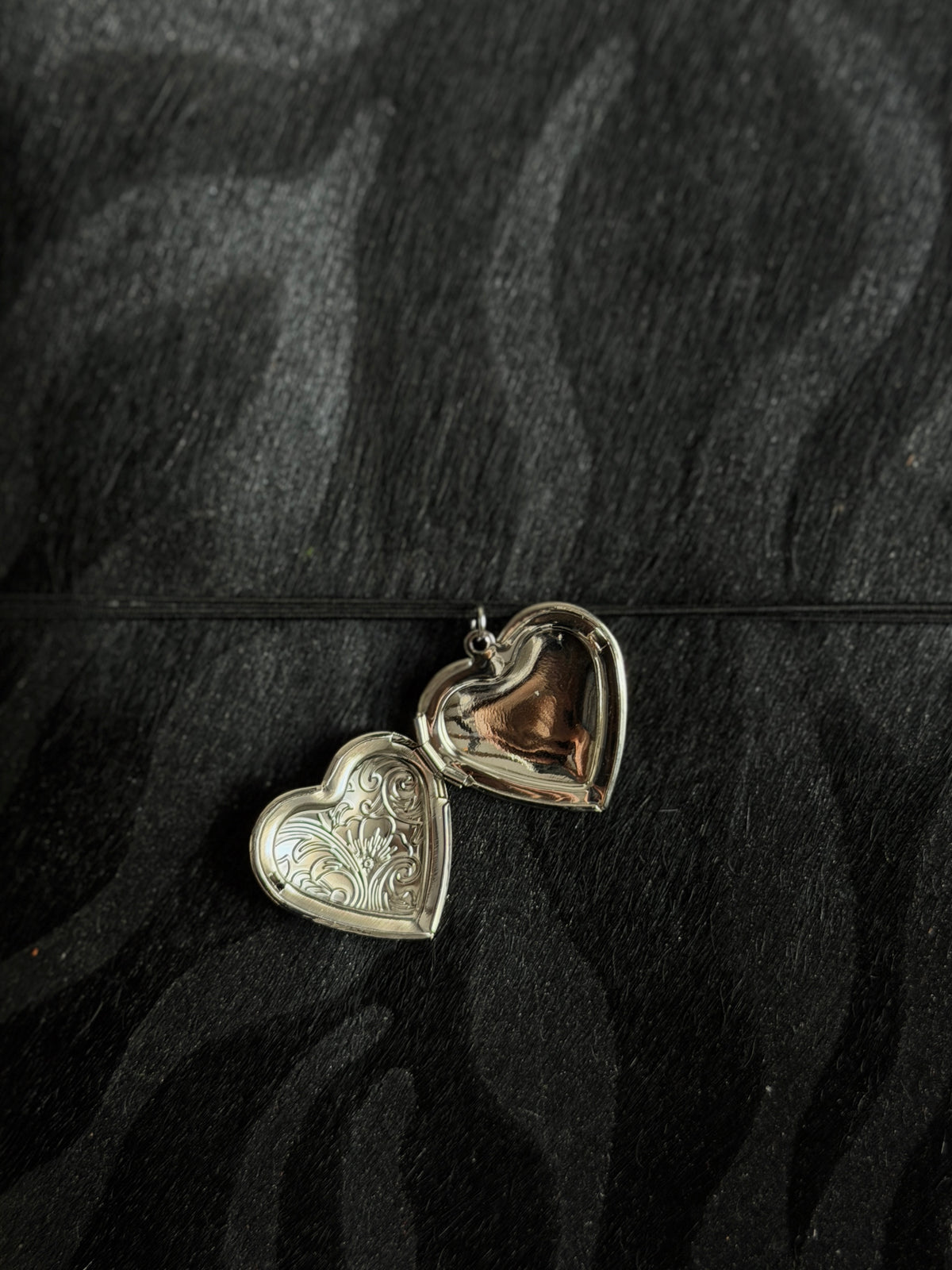 Black Heart Charm Fur Journal | A5